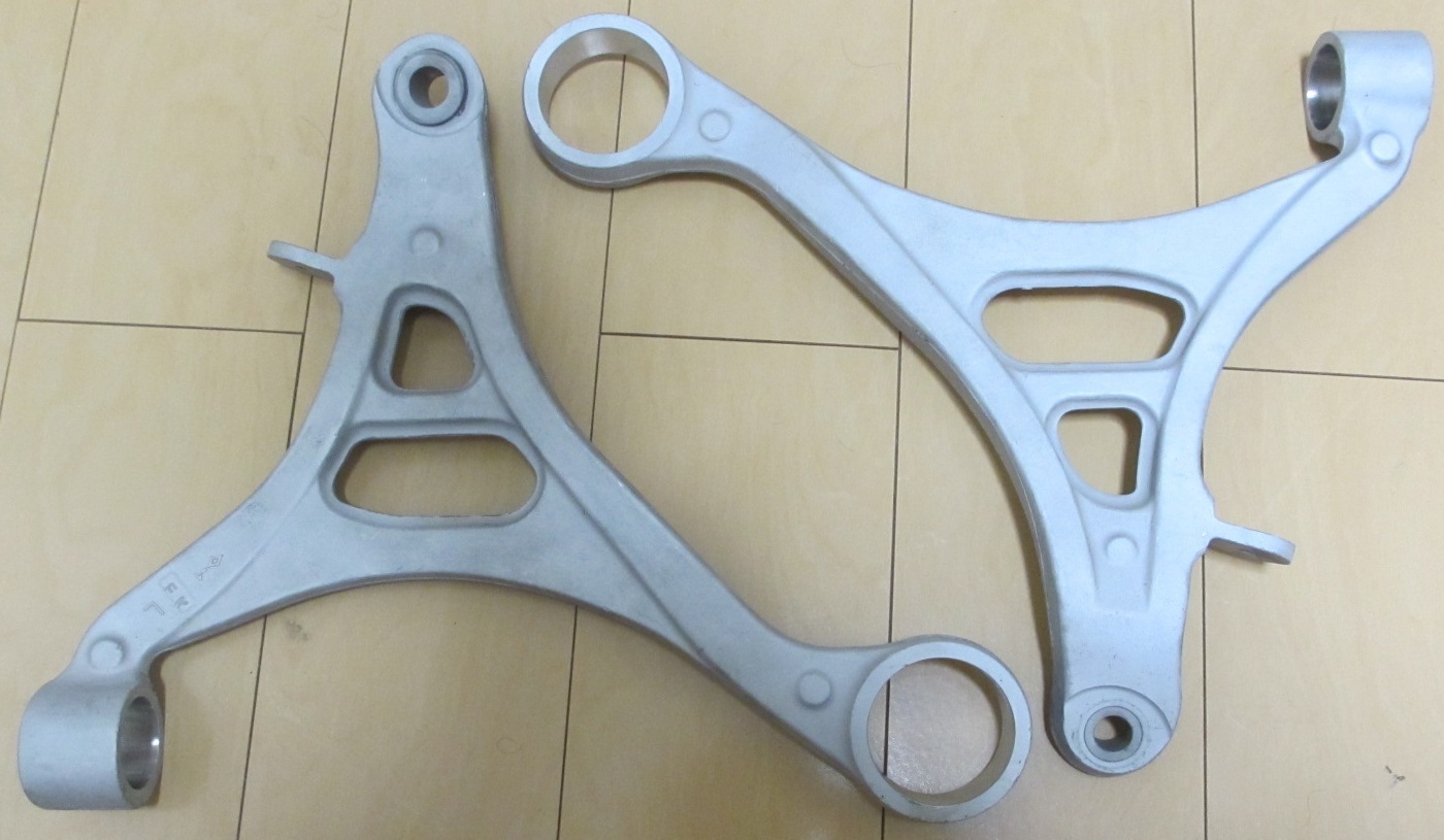 インテグラ DC5 タイプR ロアアーム